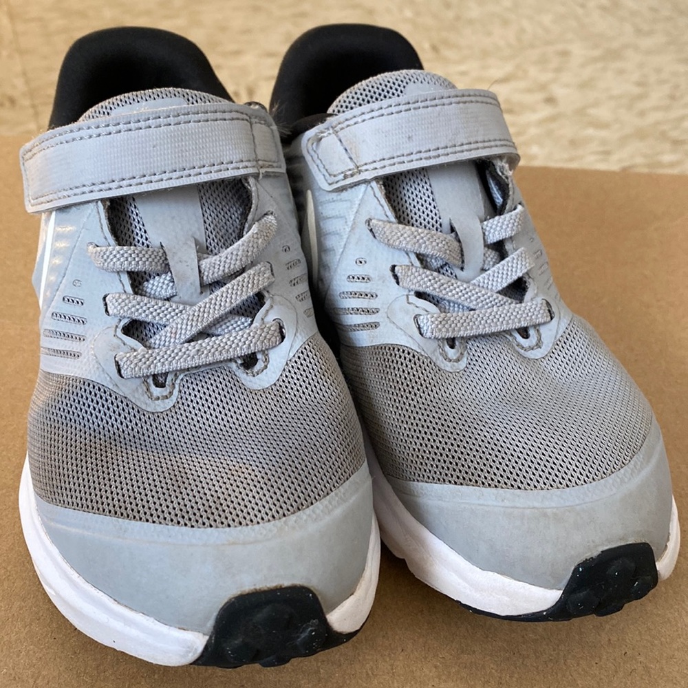 Boys Nike Star Runner
